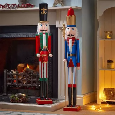 Smart Nutcracker Mega Traditional - image 3